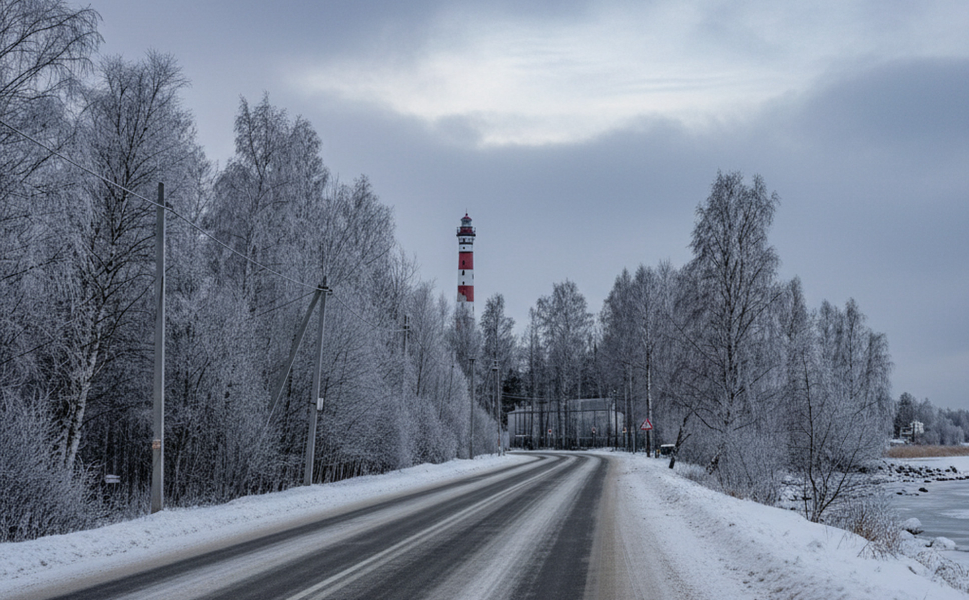 Осиновецкий маяк в зимнее время года