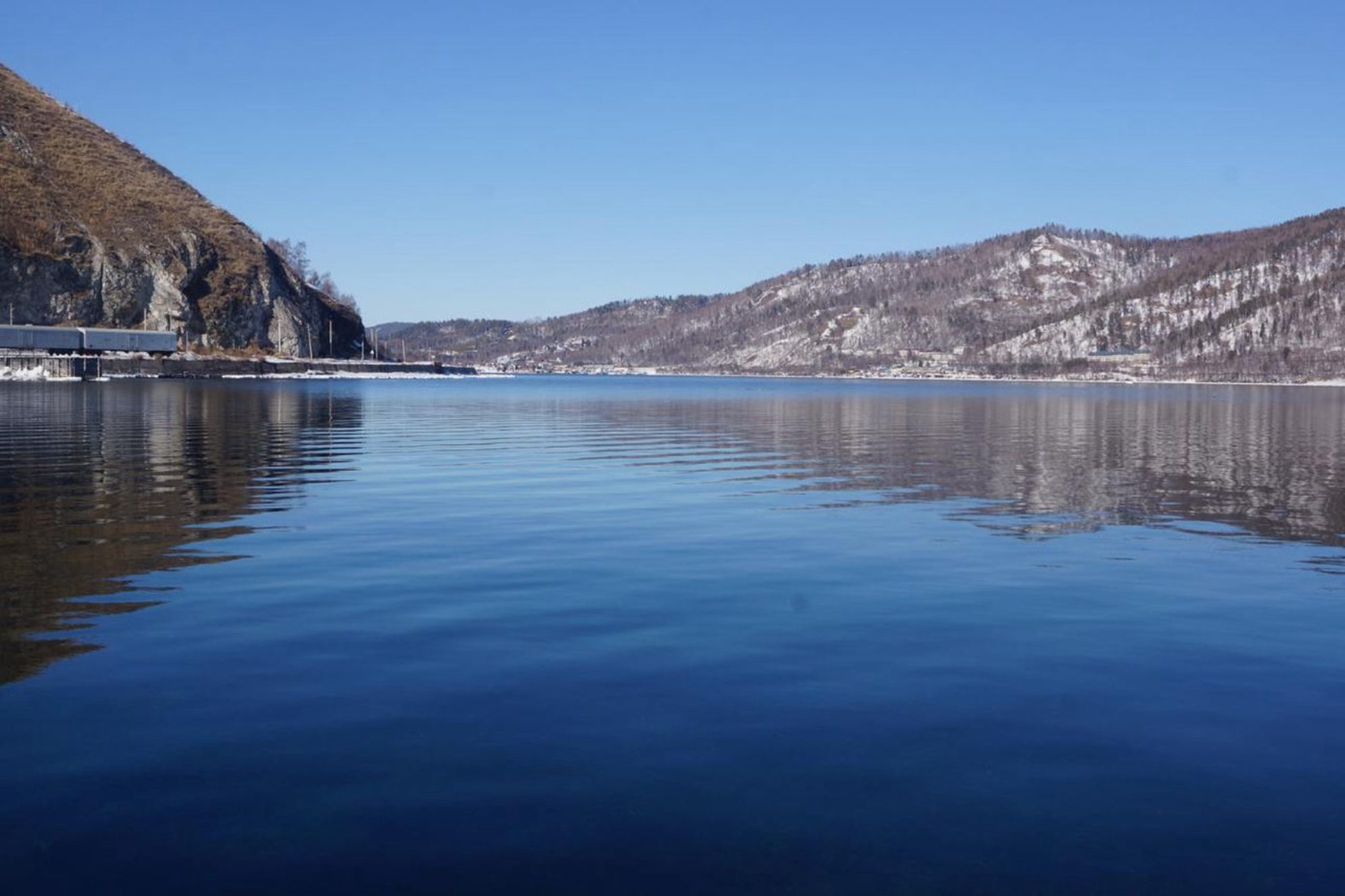 Зимняя стоянка кораблей в поселке Байкал. Автор фото: Марина Тихомирова