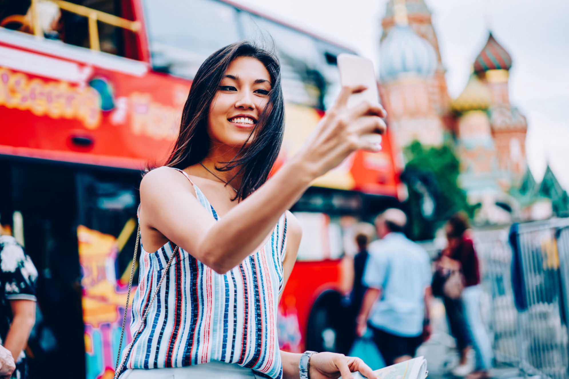 Автобус Hop On Hop Off - свобода выбора: выходите у любой достопримечательности Shutterstock