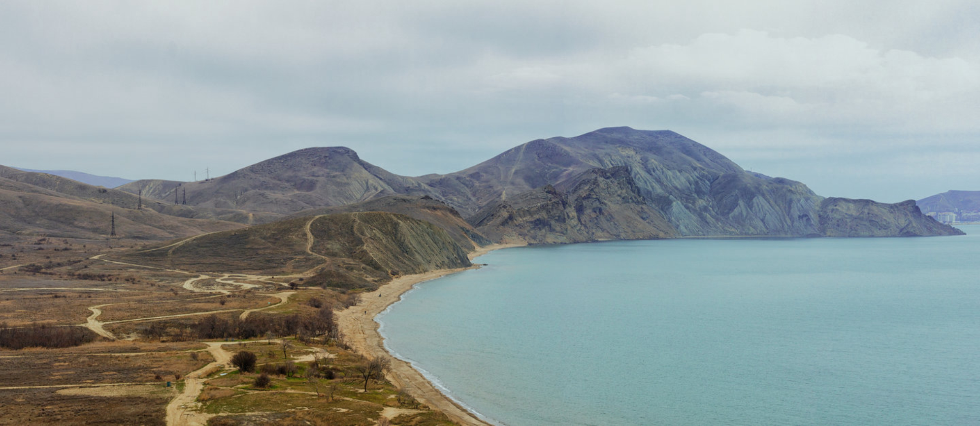 Зимняя пейзаж Коктебеля. Мыс Хамелеон, Крым. Shutterstock