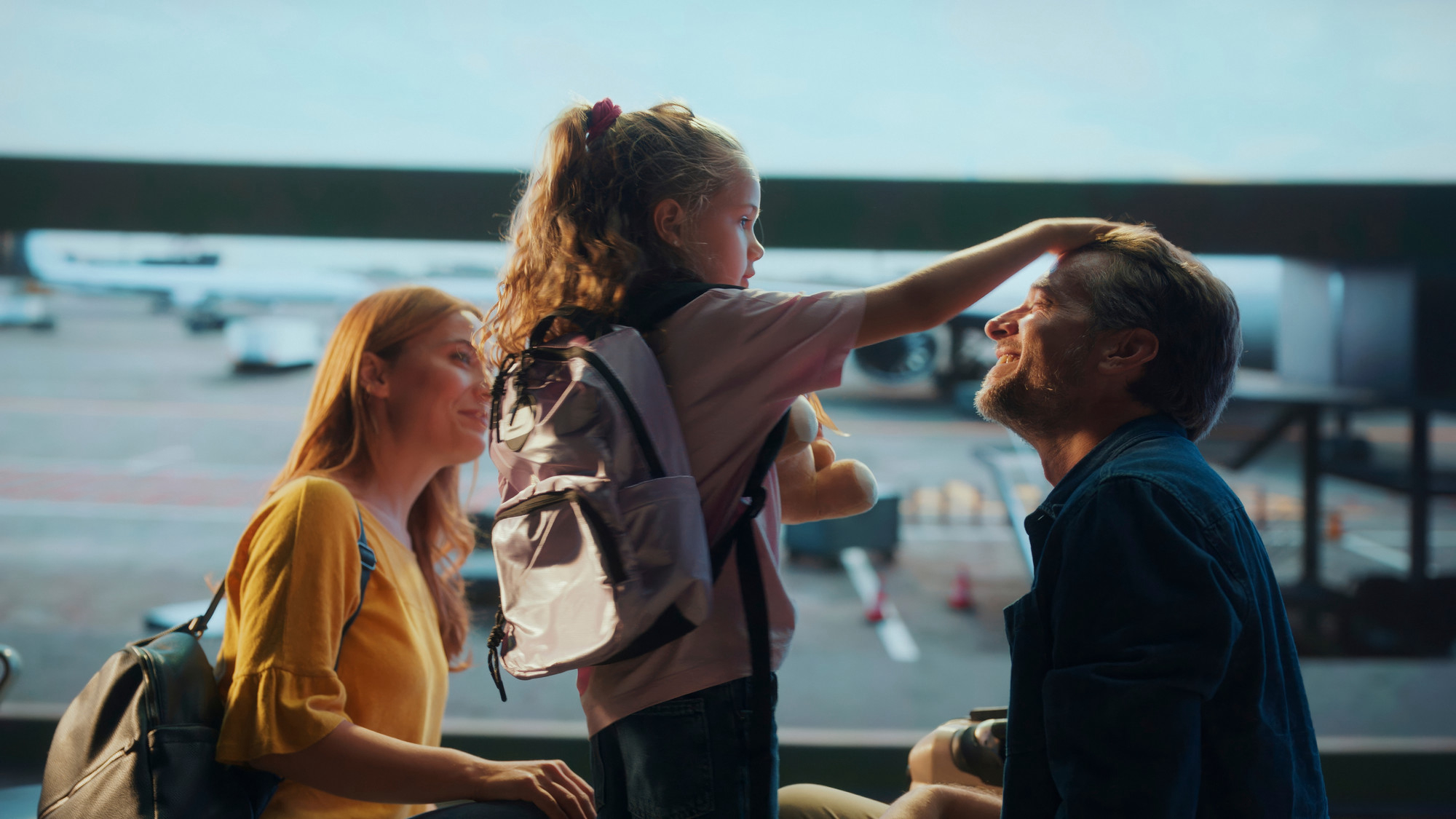 Семья едет вместе в путешествие. Источник: Shutterstock