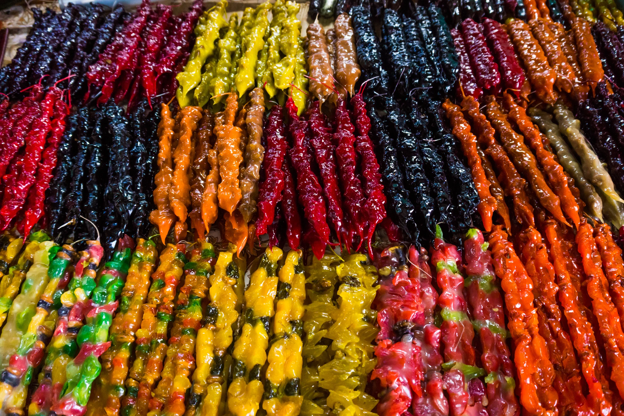 Чурчхела - популярное лакомство в Абхазии. Источник: Shutterstock