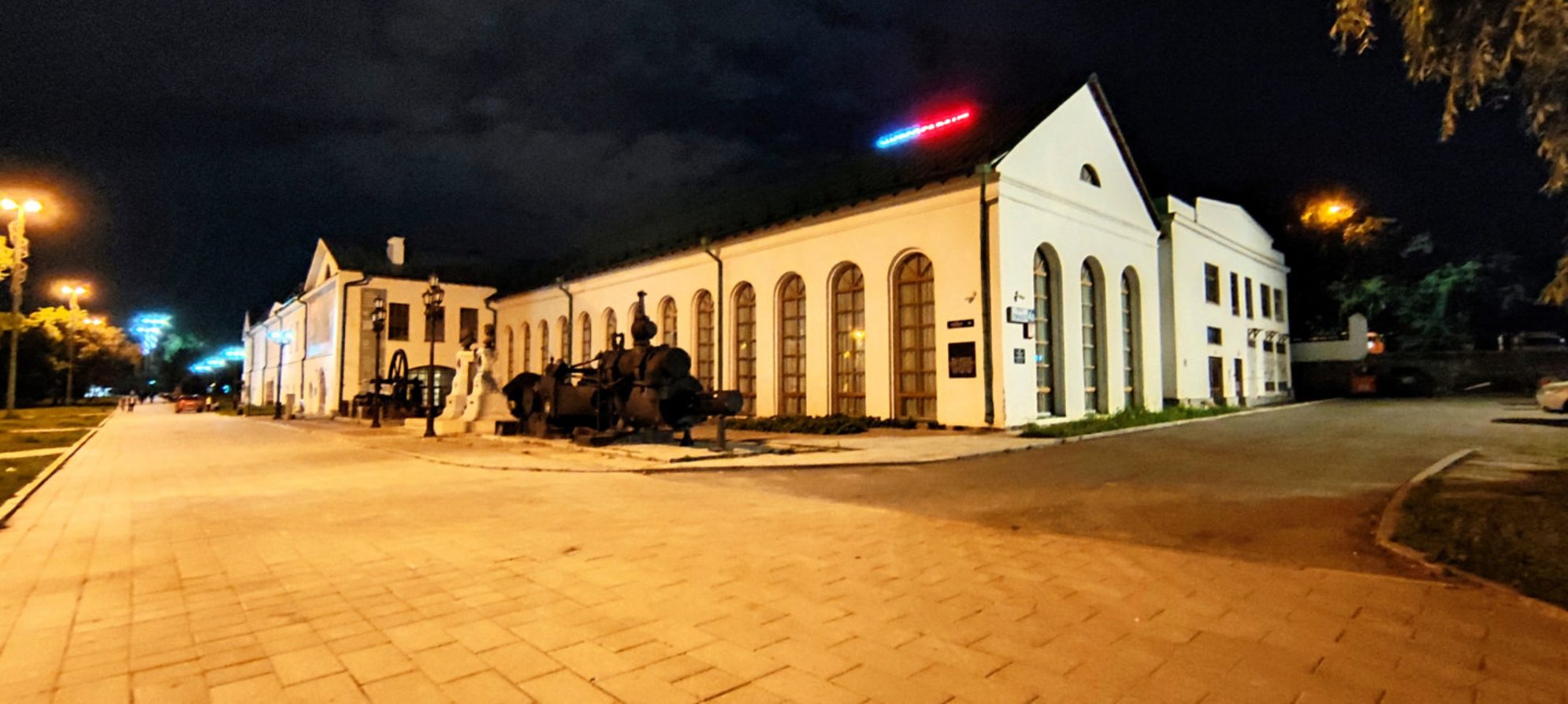 «Плотинка». Бывшие цеха превратились в арт-пространства. Автор фото: Любовь Федорова