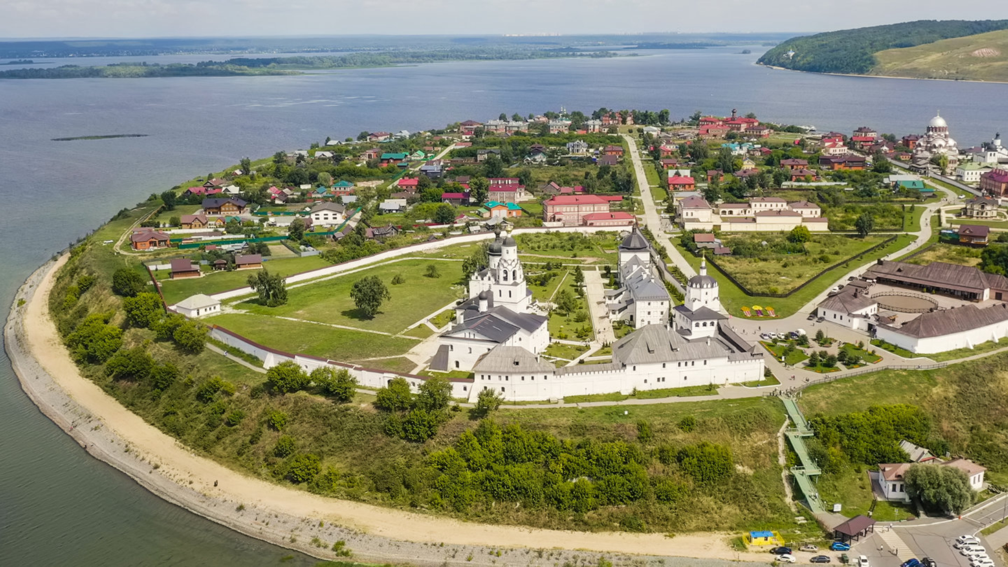 Казань: Путешествие к Духовным Жемчужинам - Храм Всех Религий, Свияжск и Раифа