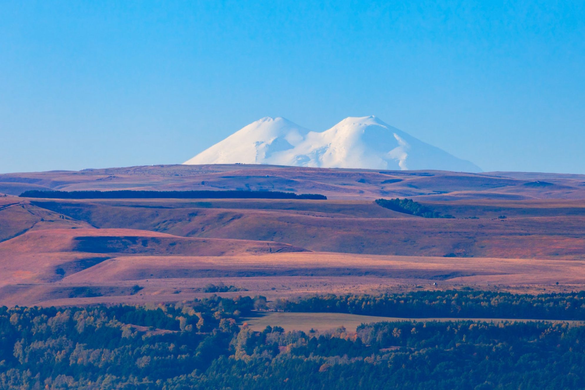 Вид на Эльбрус. Источник фото: shutterstock.com