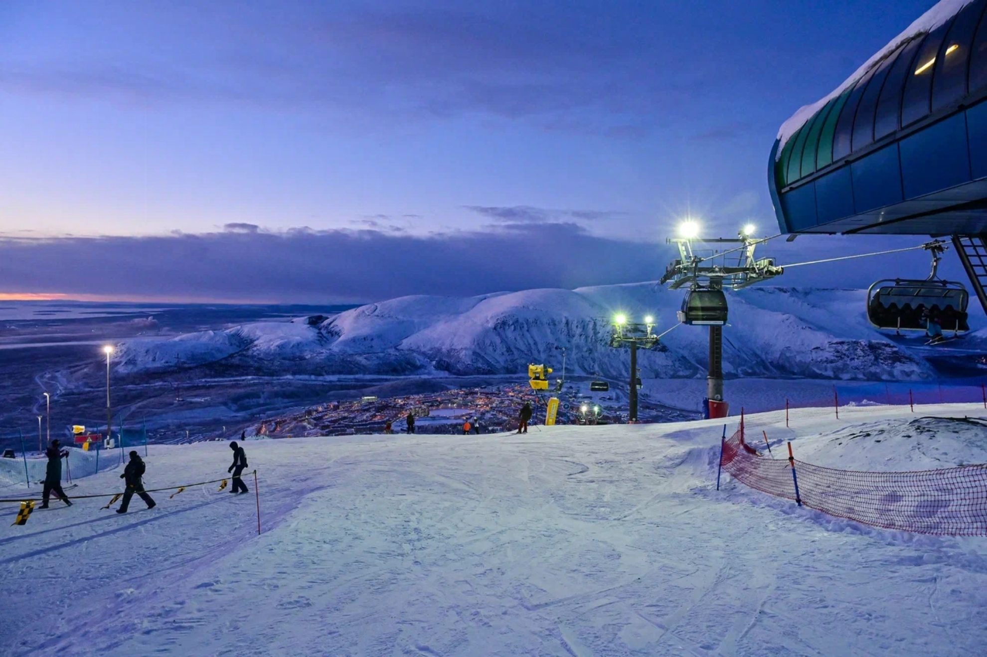 Горнолыжный комплекс «Большой Вудъявр», Кировск.Источник фото: disk.yandex.ruАвтор фото: Комитет по туризму Мурманской области