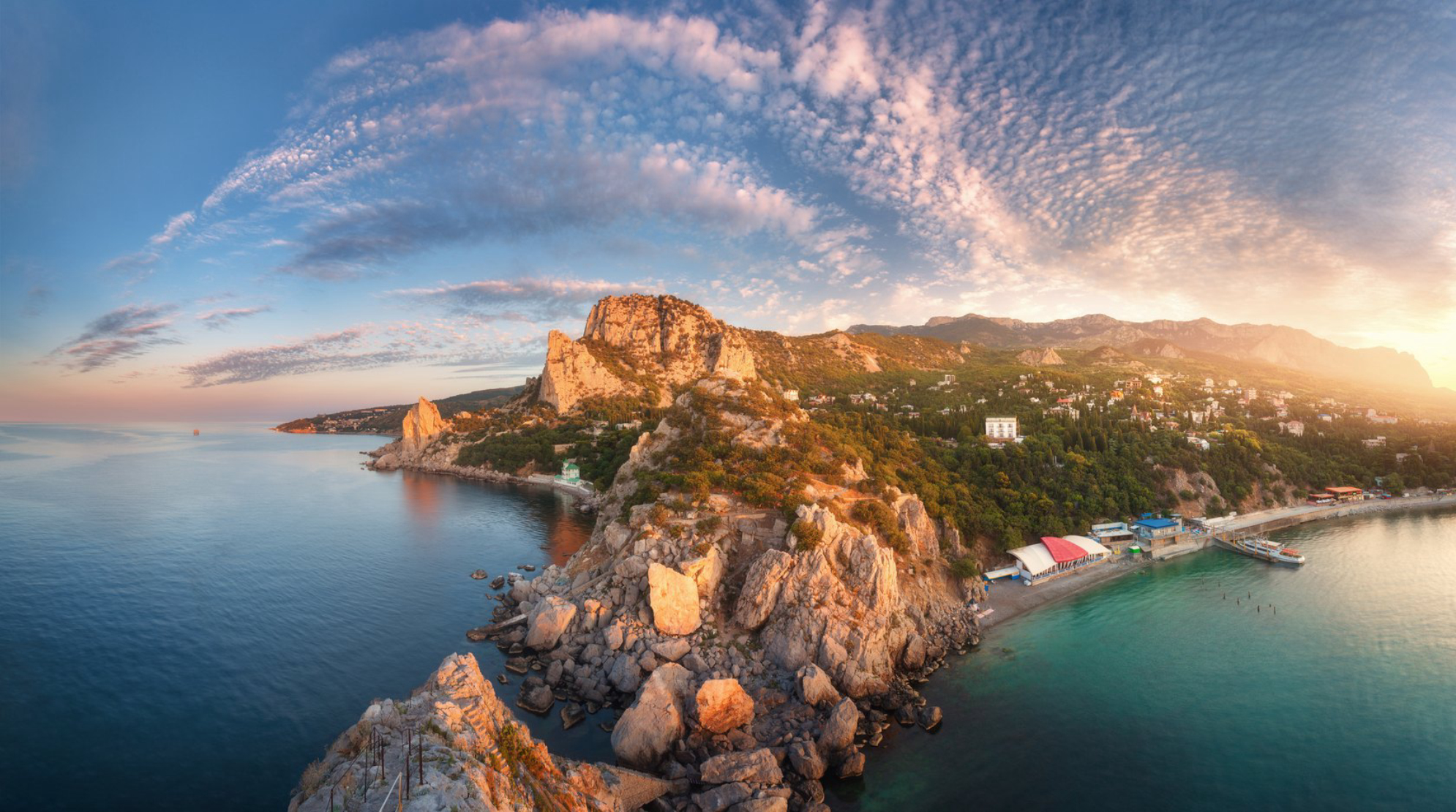 Побережье Крыма. Источник: Envato Elements