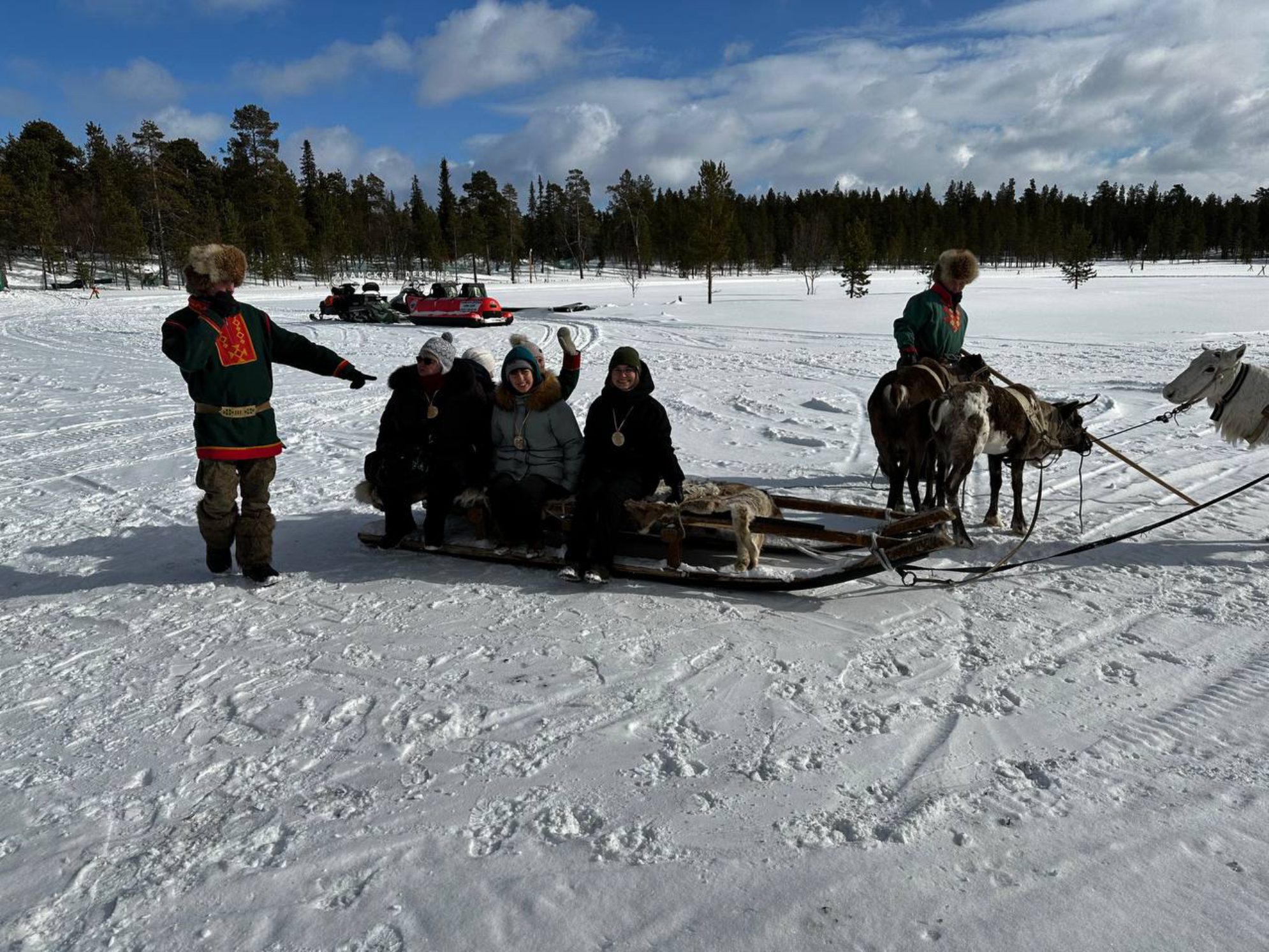 Катание в оленьей упряжке. Автор фото: Анастасия Тронькова