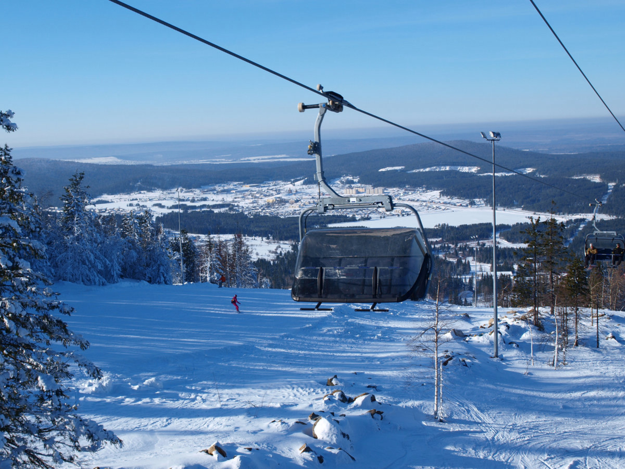 Уральские горы зимой, Россия. Shutterstock