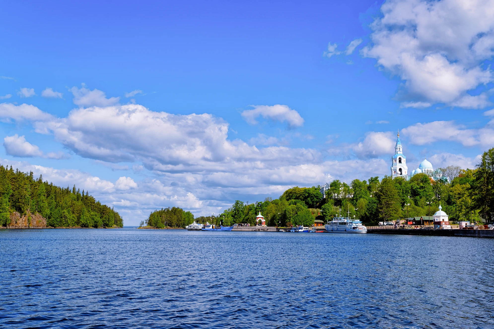Бухты - главные «ворота» Валаама, куда прибывают «Метеоры» и круизные теплоходы. Источник: Shutterstock