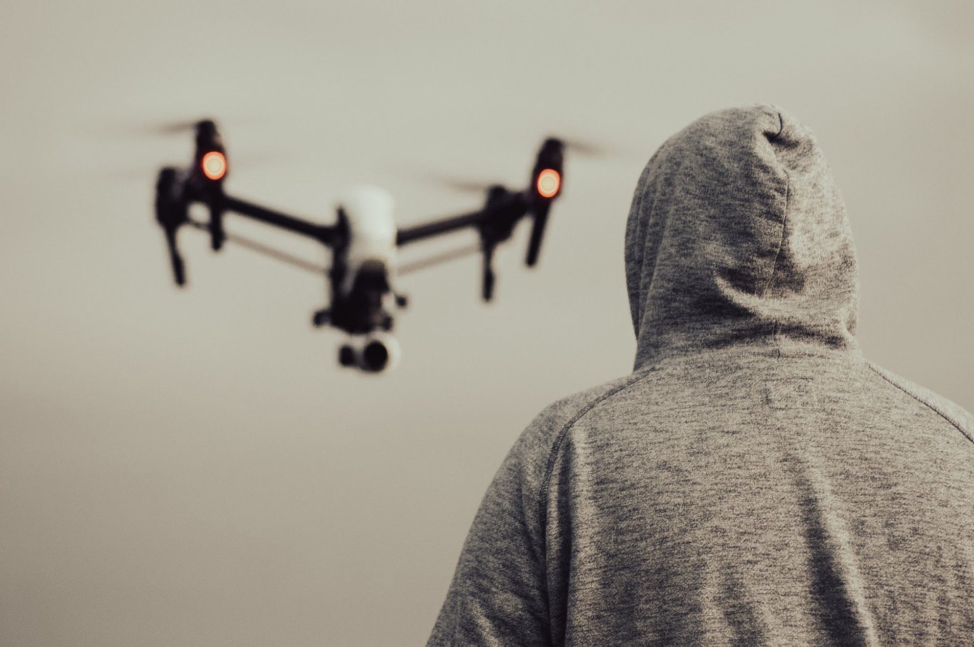 Не теряйте бдительность даже если тревога закончилась. Возможна повторная атака elements.envato.com