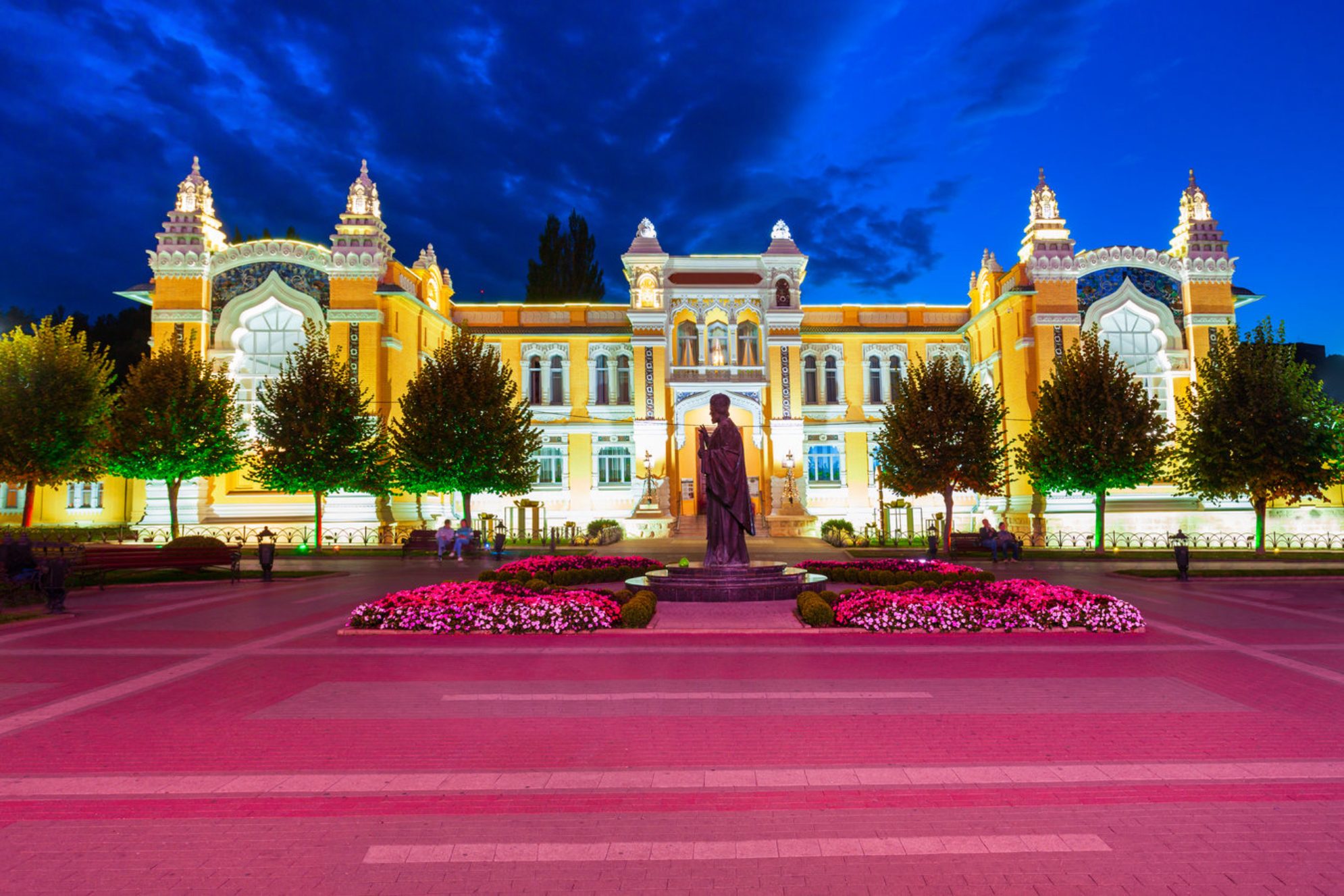 Историческое здание главных нарзанных ванн. Источник фото: shutterstock.com