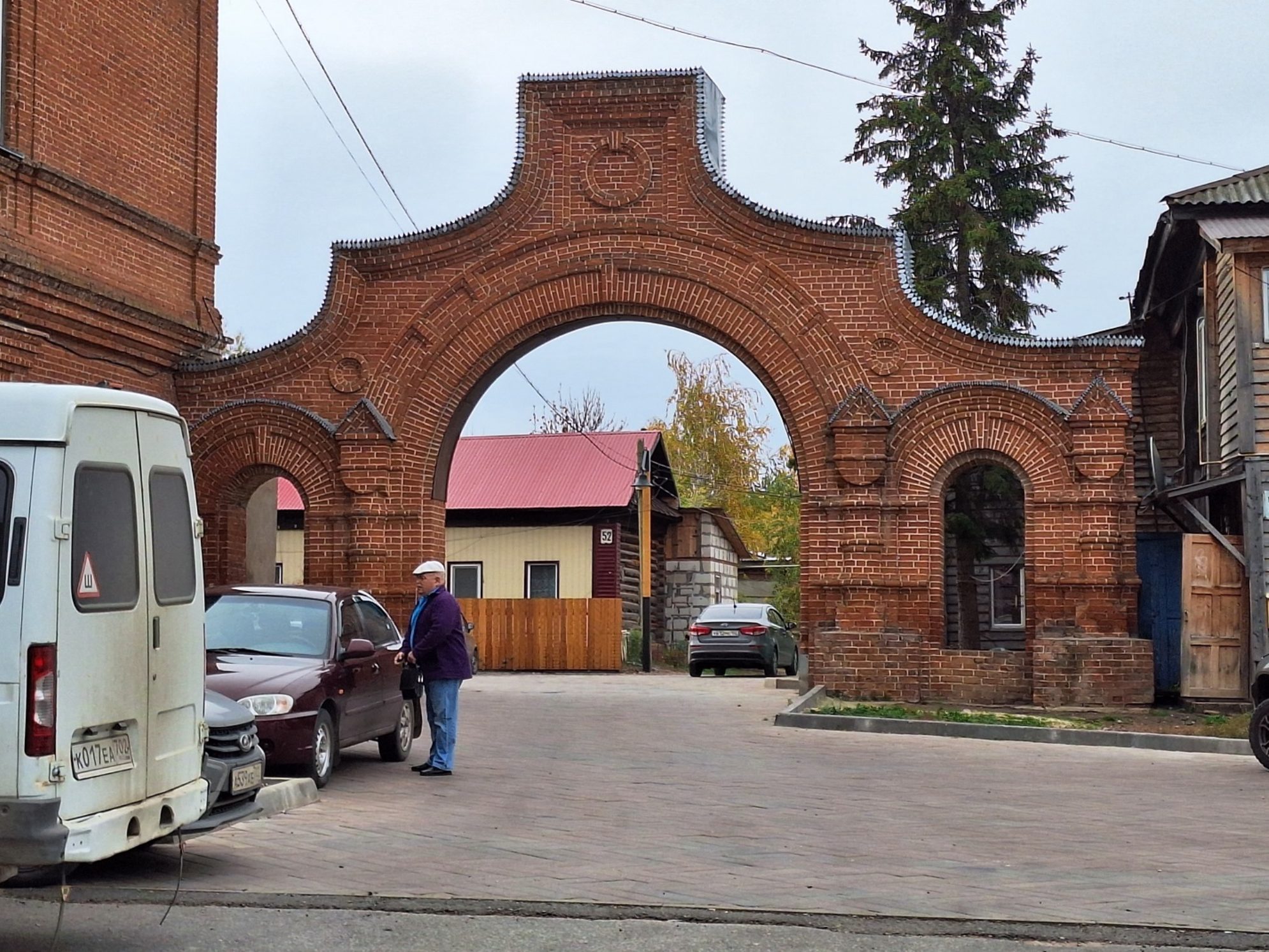 Пожарная арка, Бирск. Автор фото: Ирина Дорофеева