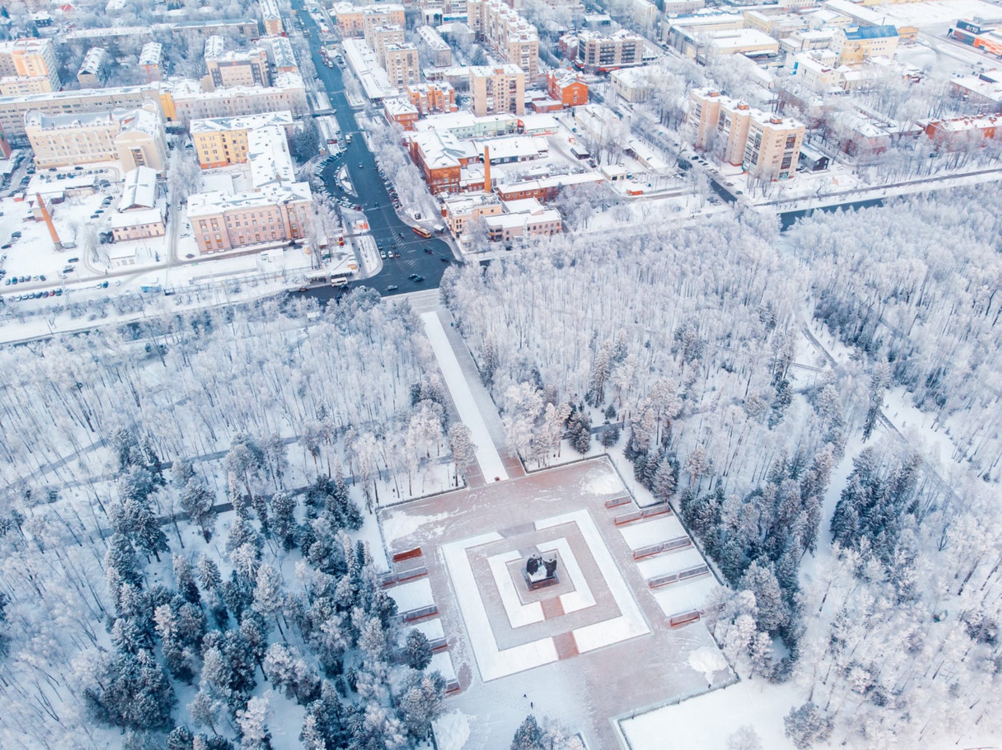 Панорама зимнего Томска, Сибирь, Россия. Shutterstock