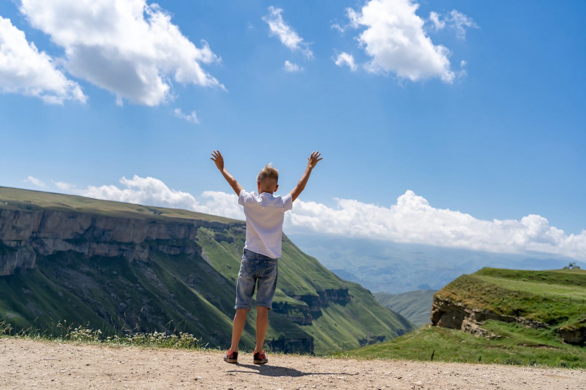 Горный пейзаж республики Дагестан. Источник фото: shutterstock.com
