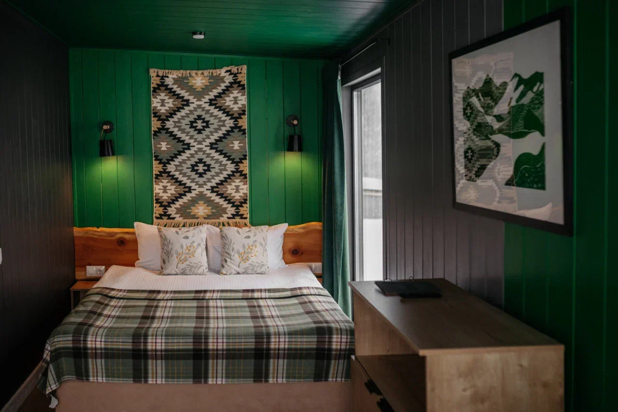 Отель «Горная деревня Воздух», Шерегеш. Источник