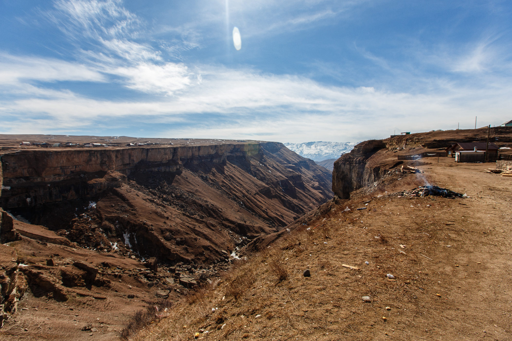 Панорамный вид на Хунзахский каньон в Дагестане. Источник: Shutterstock