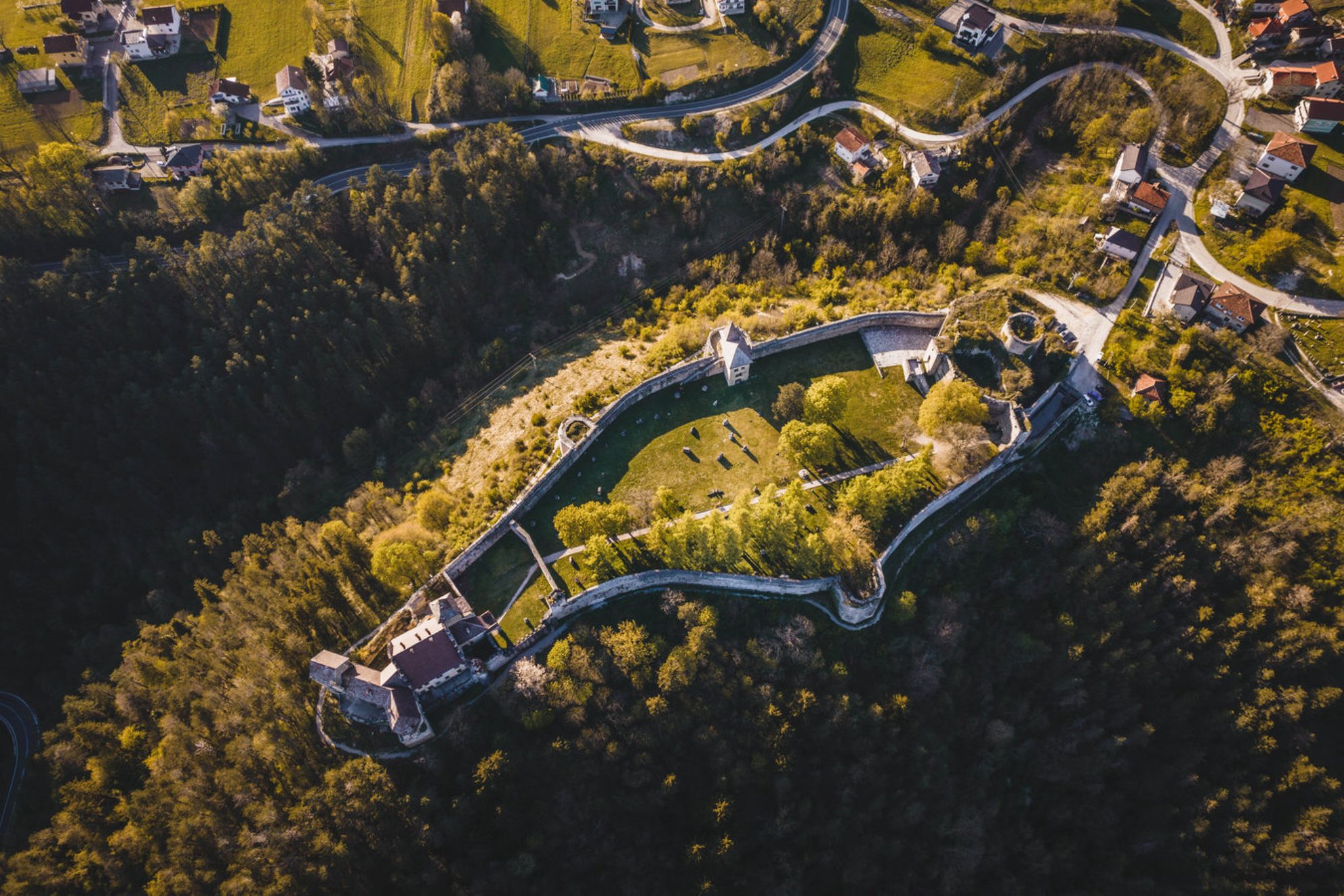 Знаковые достопримечательности Дербента сосредоточены в центре. shutterstock.com