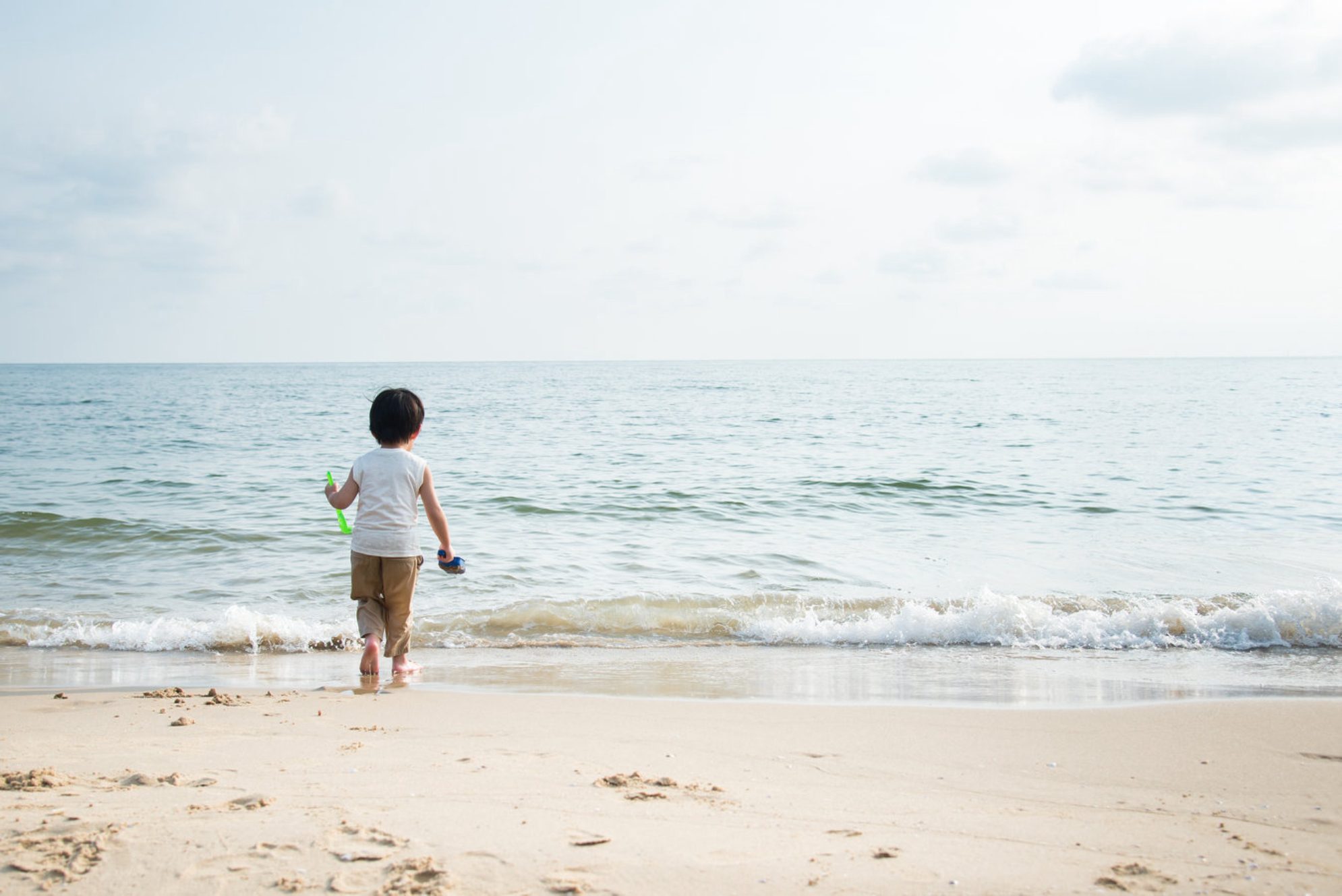 Пляжный отдых на море в КНДР. shutterstock.com