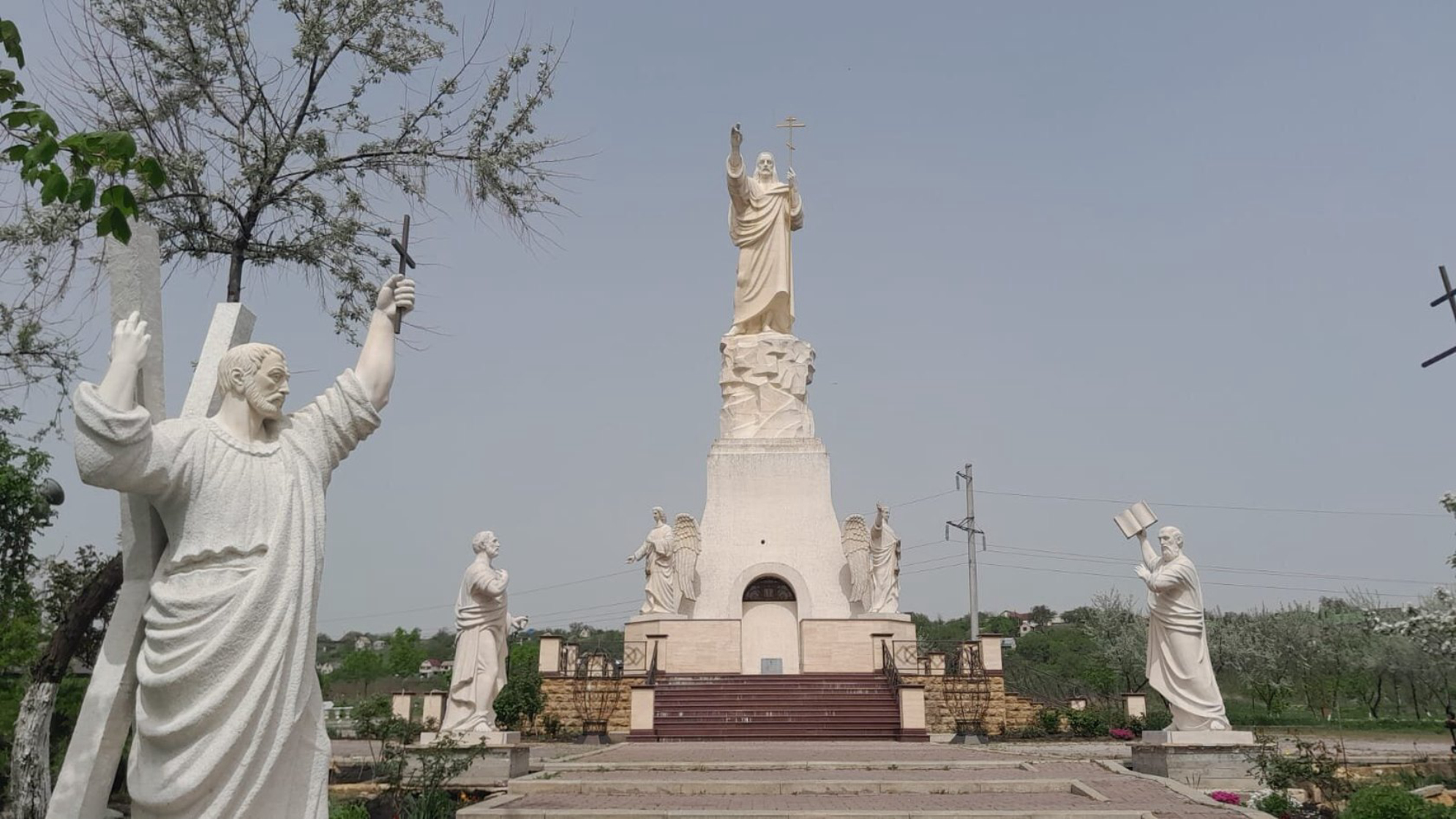 Рио-де-Кавказ: самая высокая статуя Христа в Ессентуках