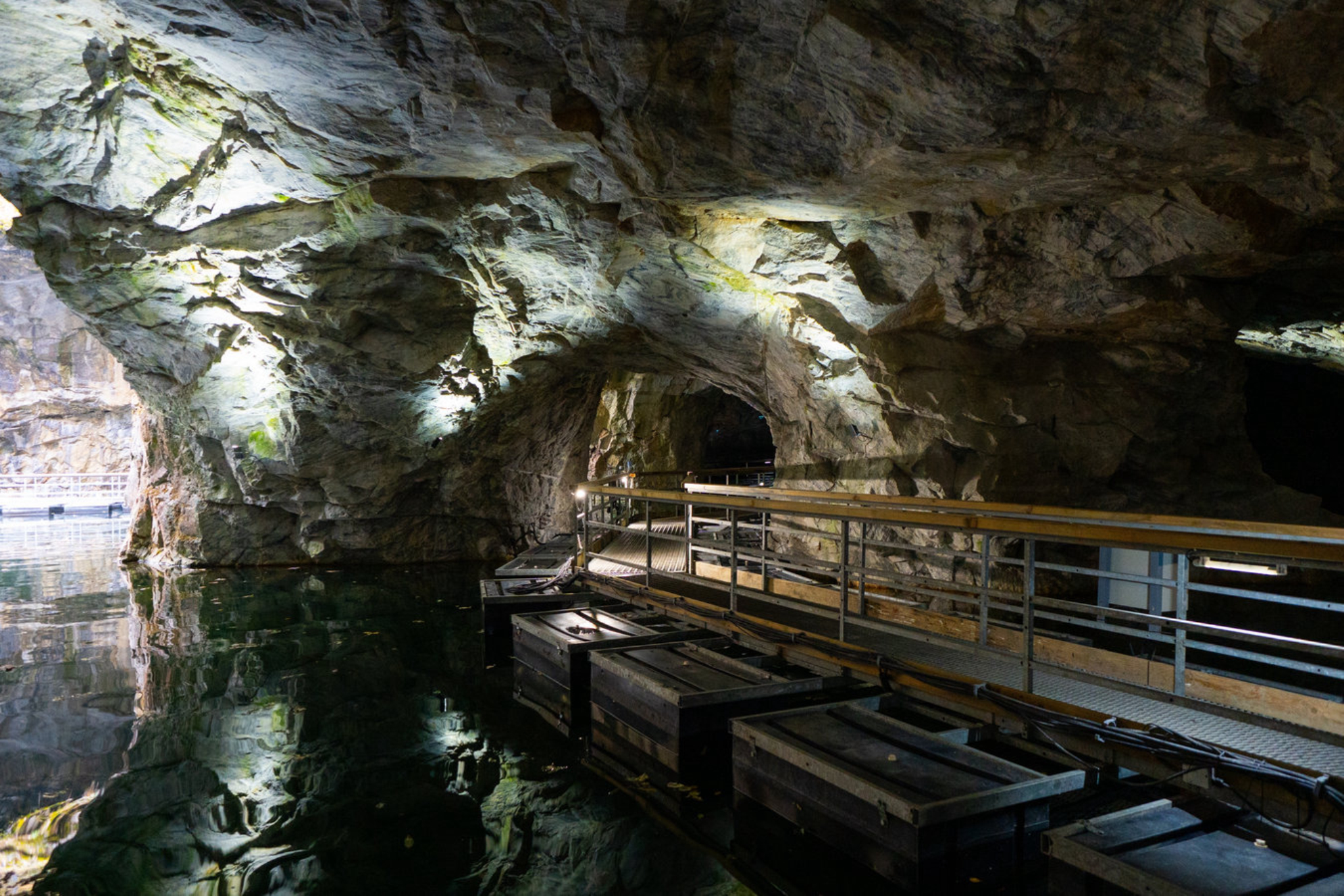 Горный парк Рускеала Shutterstock