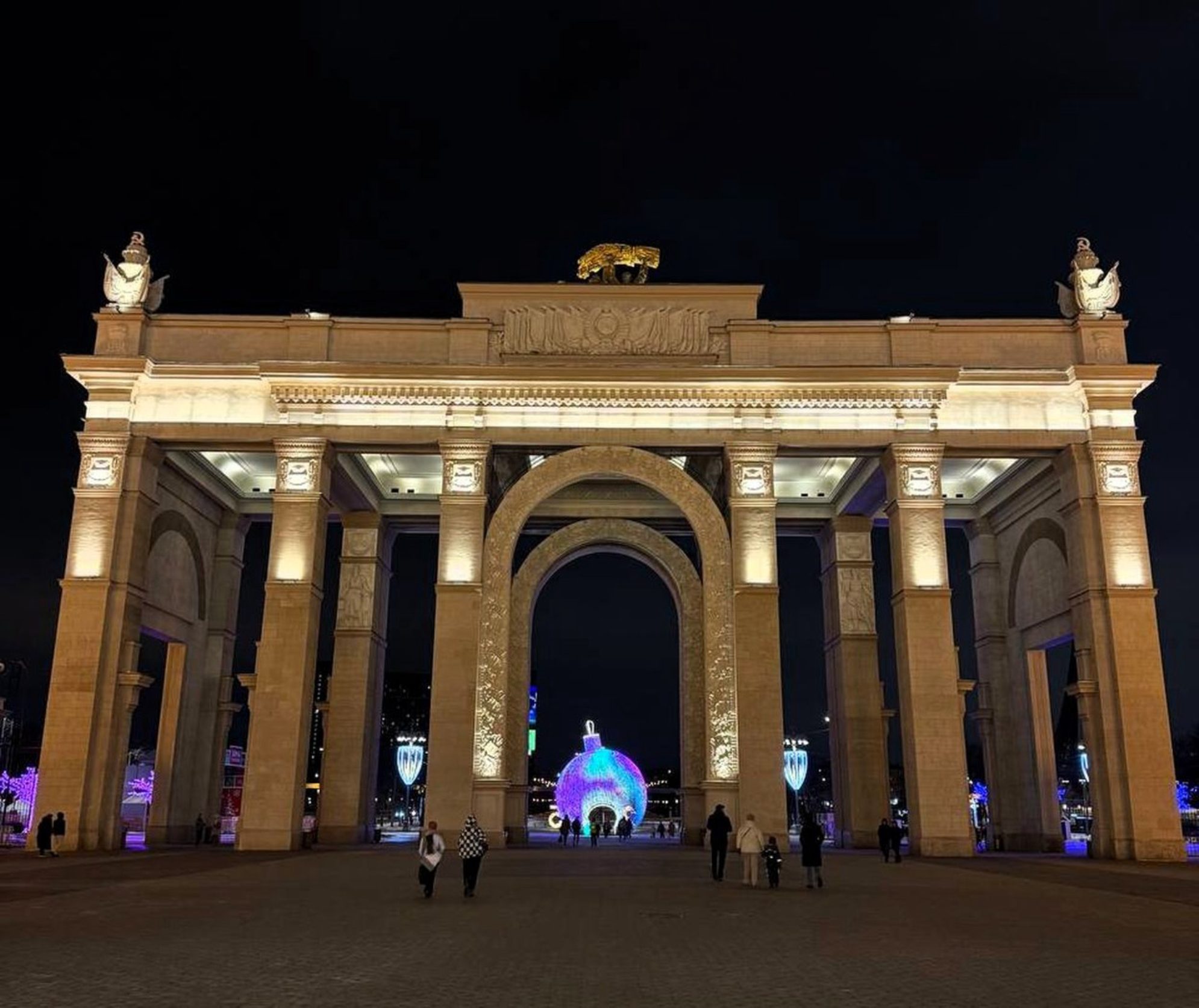 Центральные ворота ВДНХ. Автор фото: Любовь Федорова