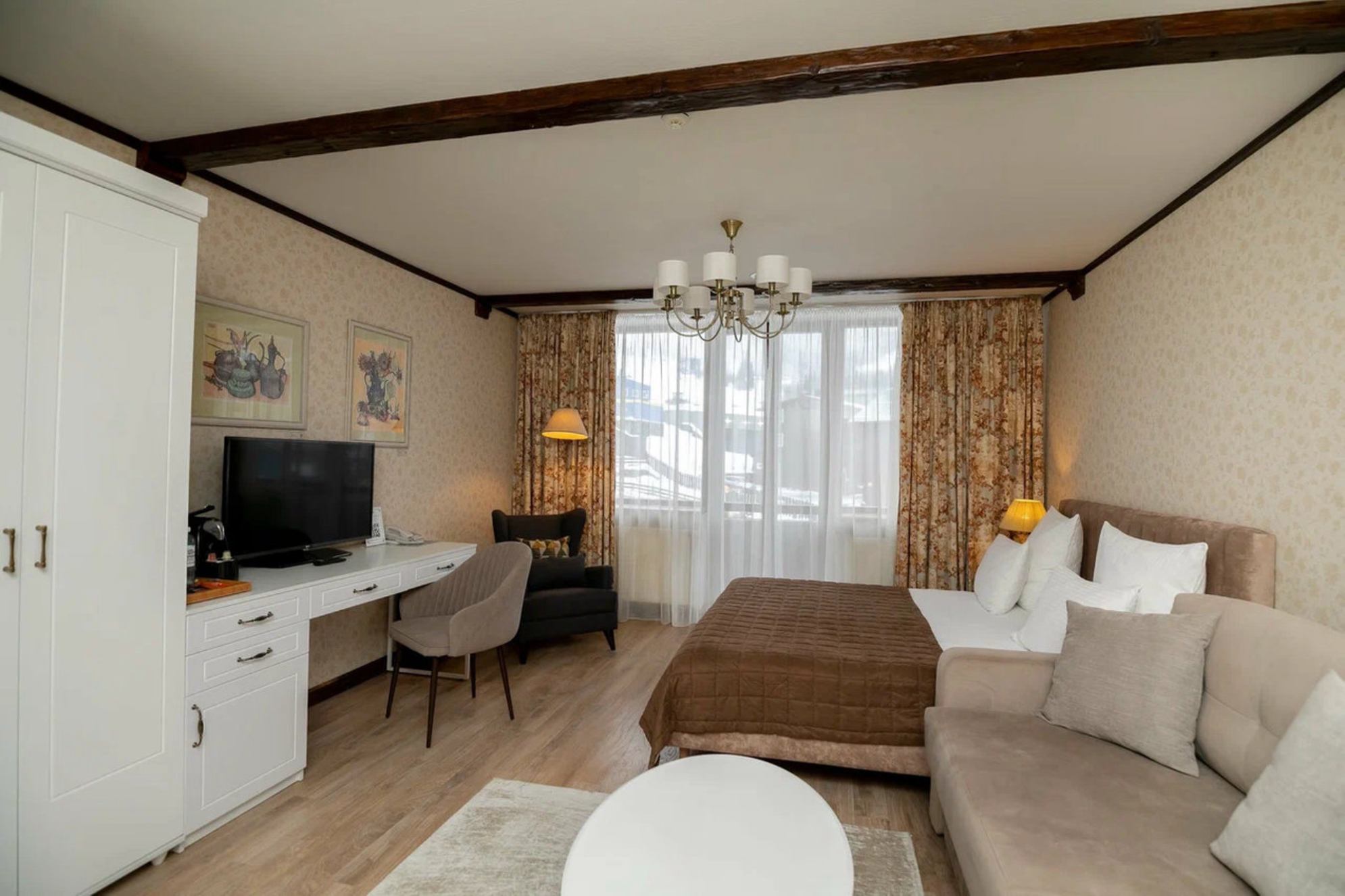 Гостиница «Губернская», Шерегеш. Источник