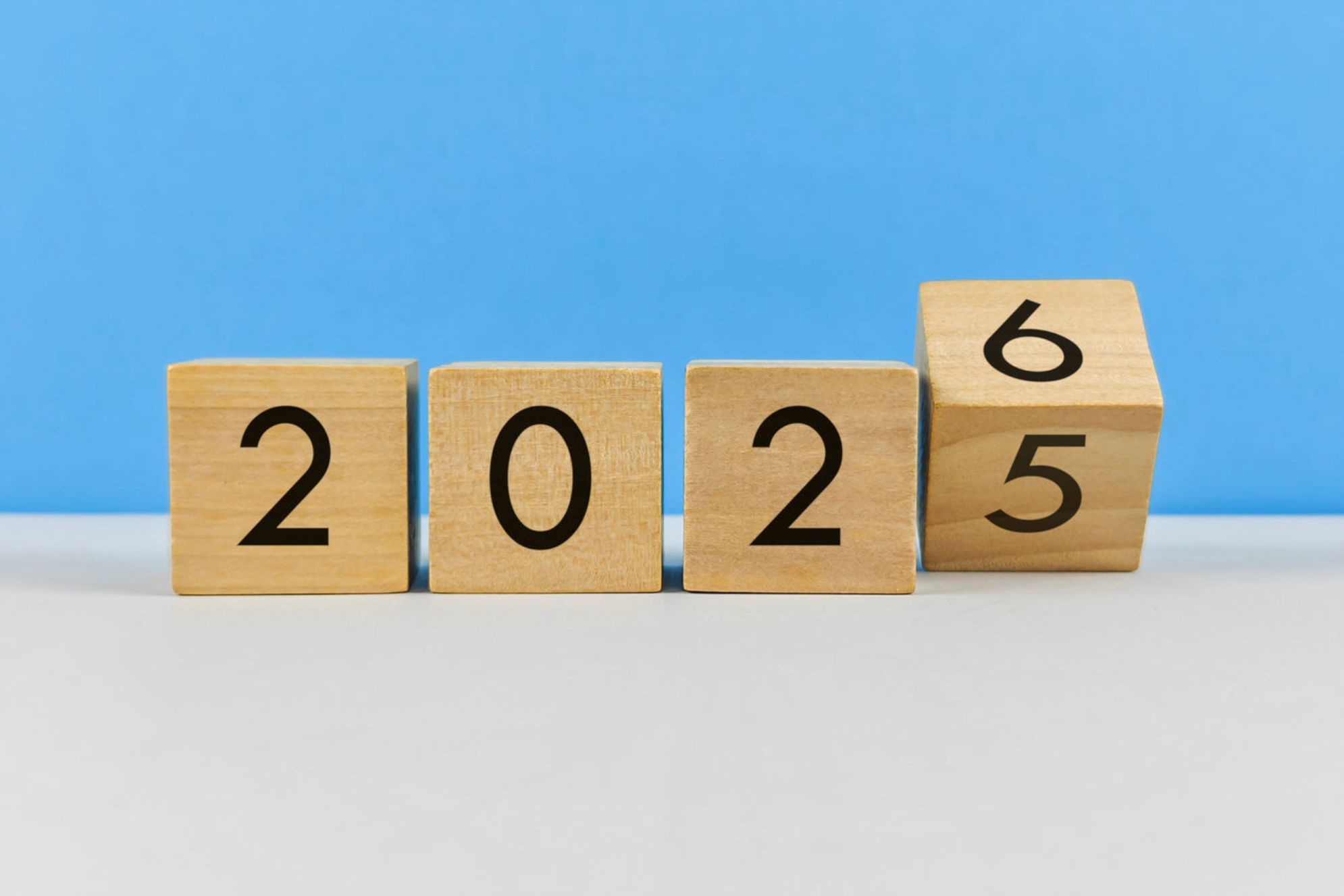 Как отдыхаем в новогодние праздники 2025-2026: сколько выходных дней, какие переносы и чем заняться