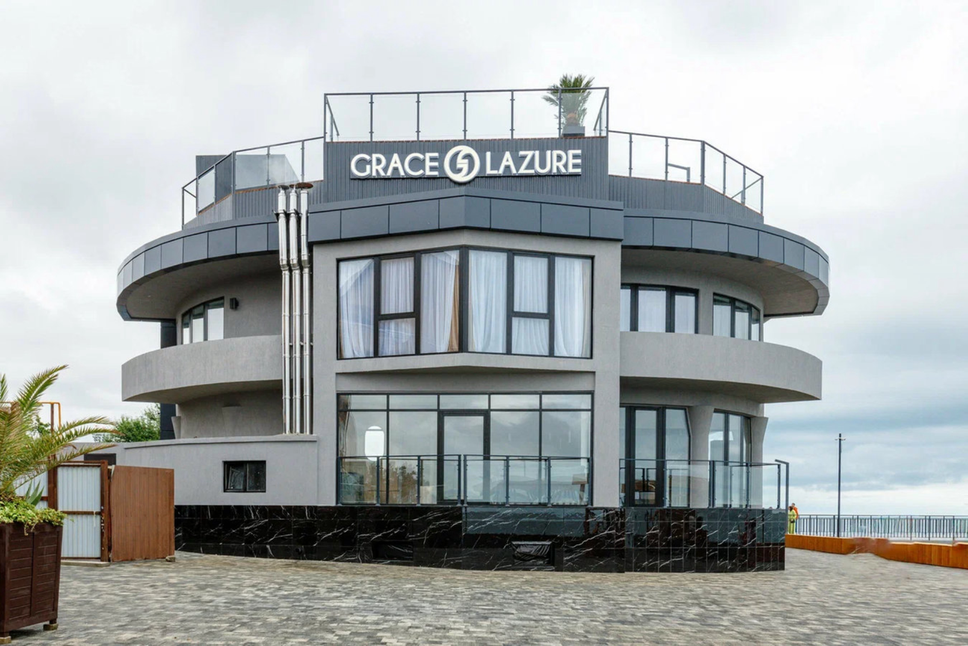 Отель Грейс Лазурь 4*, Адлер, Россия.