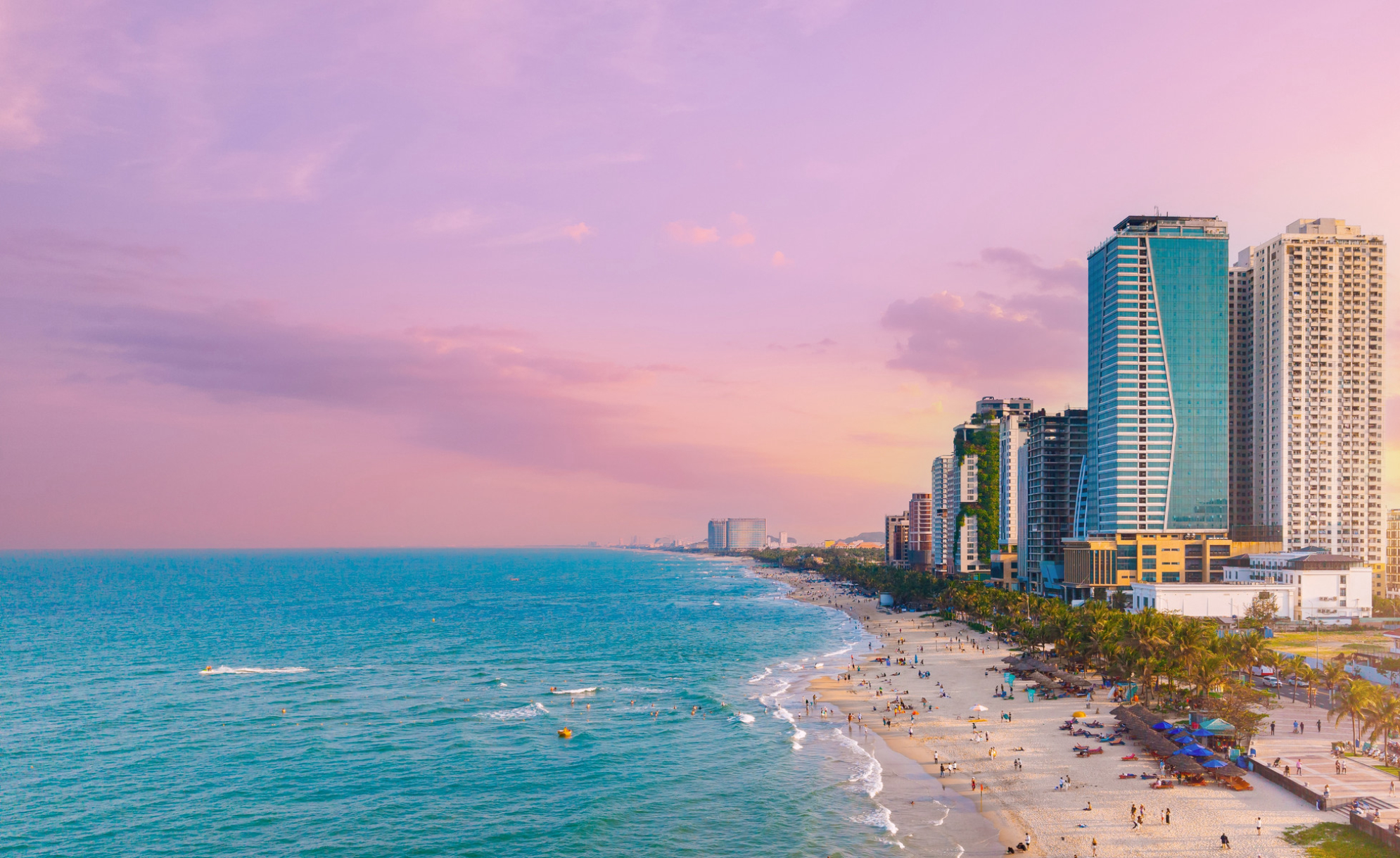 Вид с воздуха на пляж Дананг на закате, Вьетнам. Источник: Shutterstock