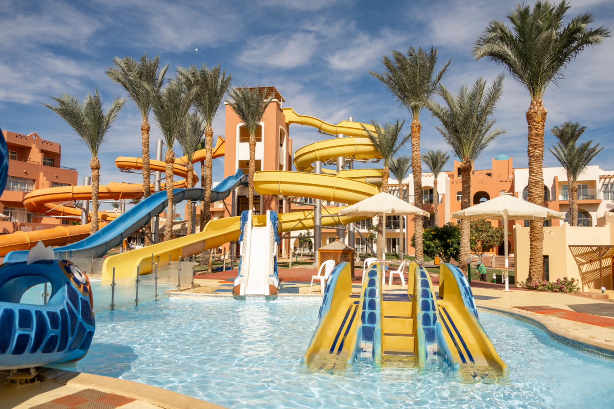 Ноябрь − идеальное время для путешествий с детьми: меньше толп туристов, мягкий климат и возможность совместить отдых с яркими впечатлениями. Источник: shutterstock.com