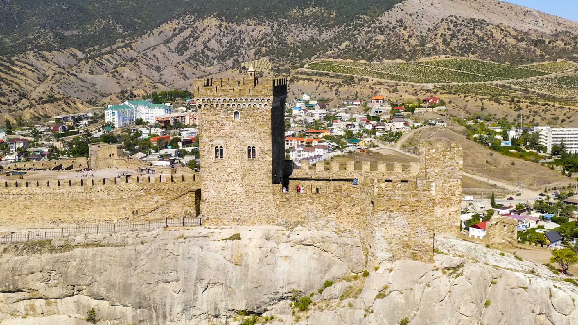 В Консульском замке жил правитель Судака. shutterstock.com