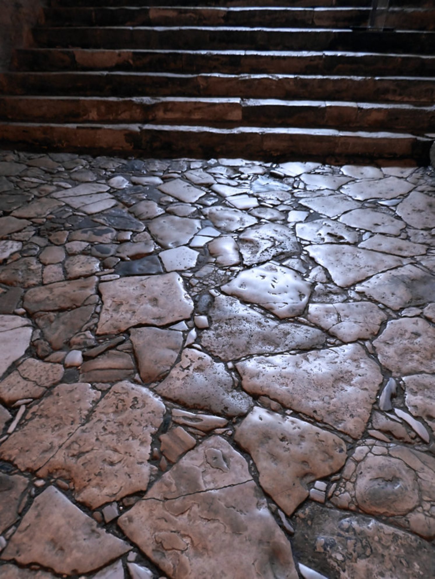 Мраморный пол. Источник фото: shutterstock.com