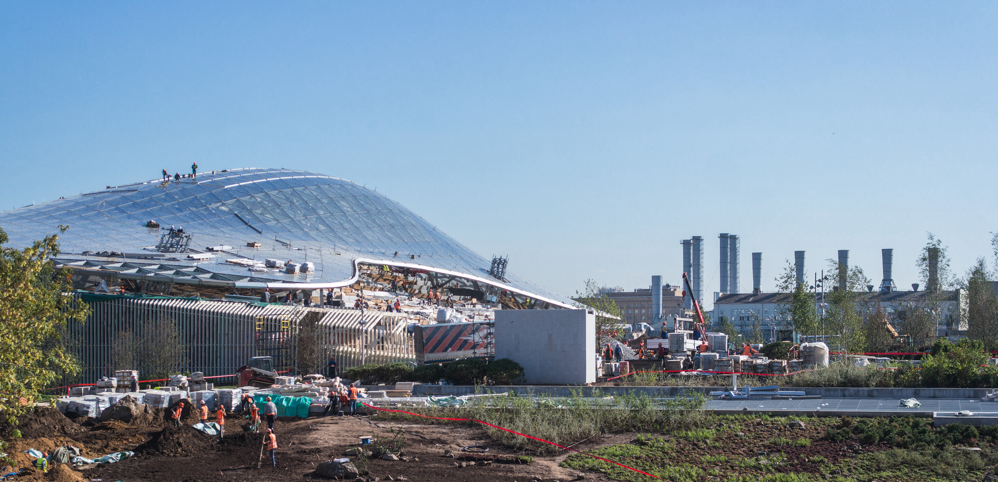 Строительство Филармонического общества в парке Зарядье, Москва, Россия. Источник: Shutterstock
