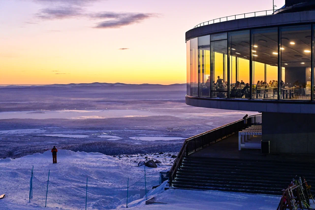 Панорамный ресторан в Хибинах.Источник фото: disk.yandex.ruАвтор фото: Комитет по туризму Мурманской области