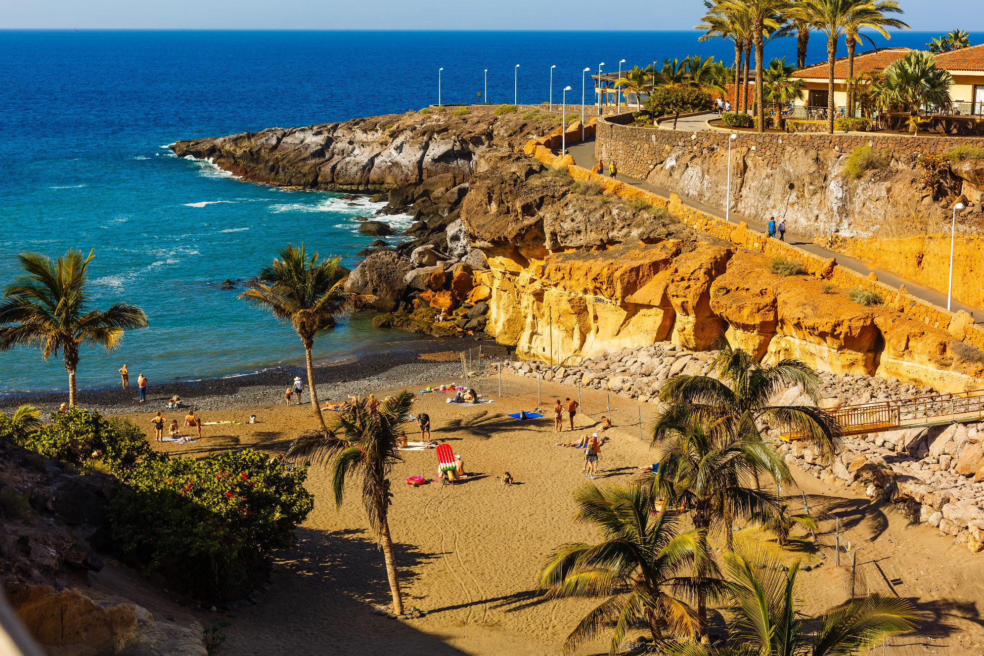 Пляж на острове Тенерифе, Испания. Источник: Shutterstock