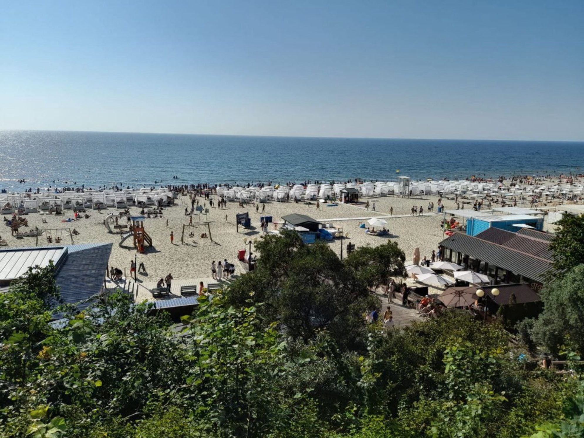 Пляж в поселке Янтарное. Автор фото: Александр Мокин