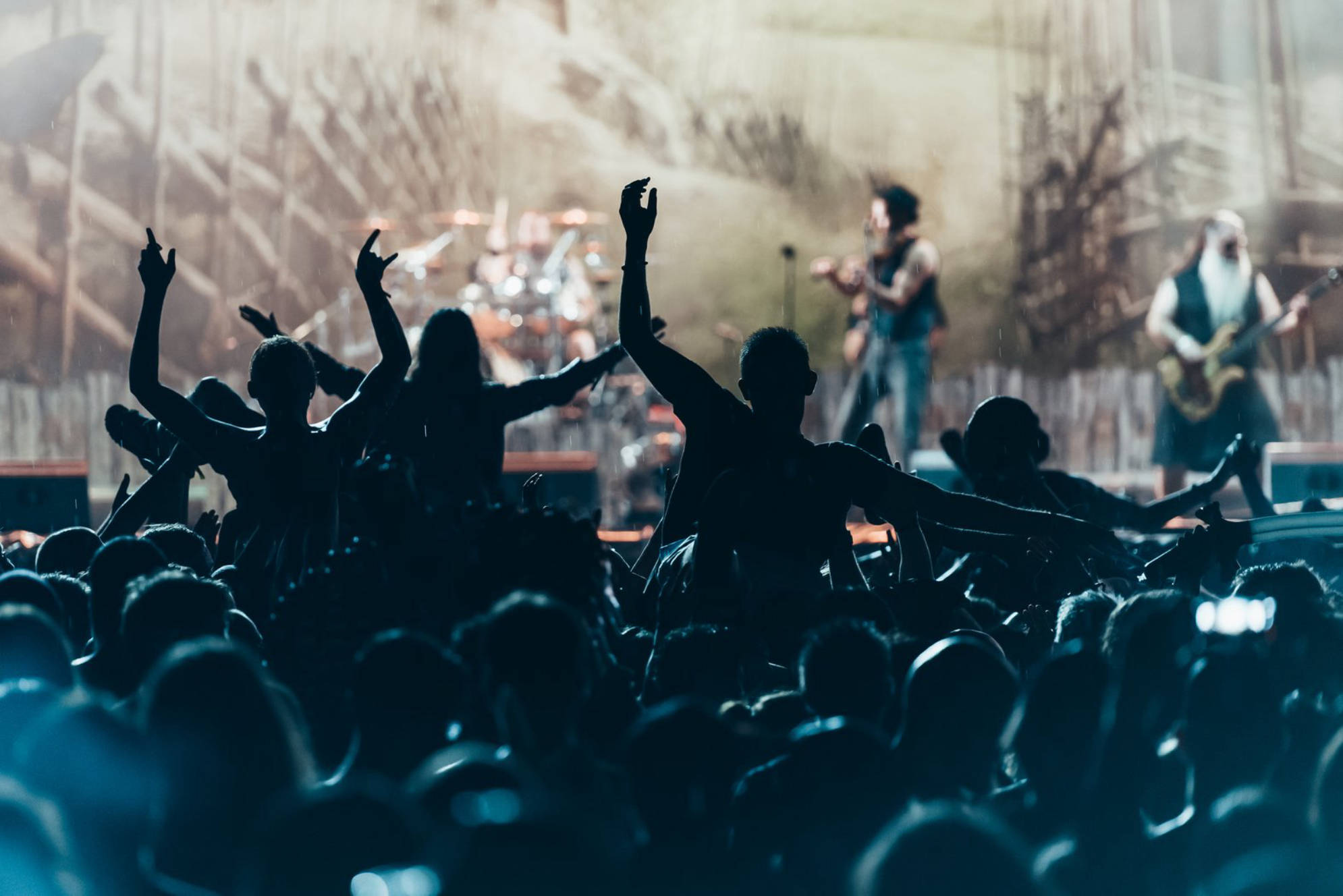 Рок-концерт.