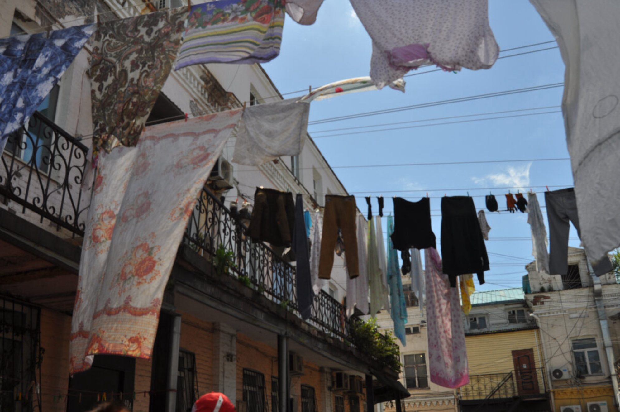 В квартале «Миллионка» люди до сих пор сушат белье на улице. Автор фото: Ирина Жарикова
