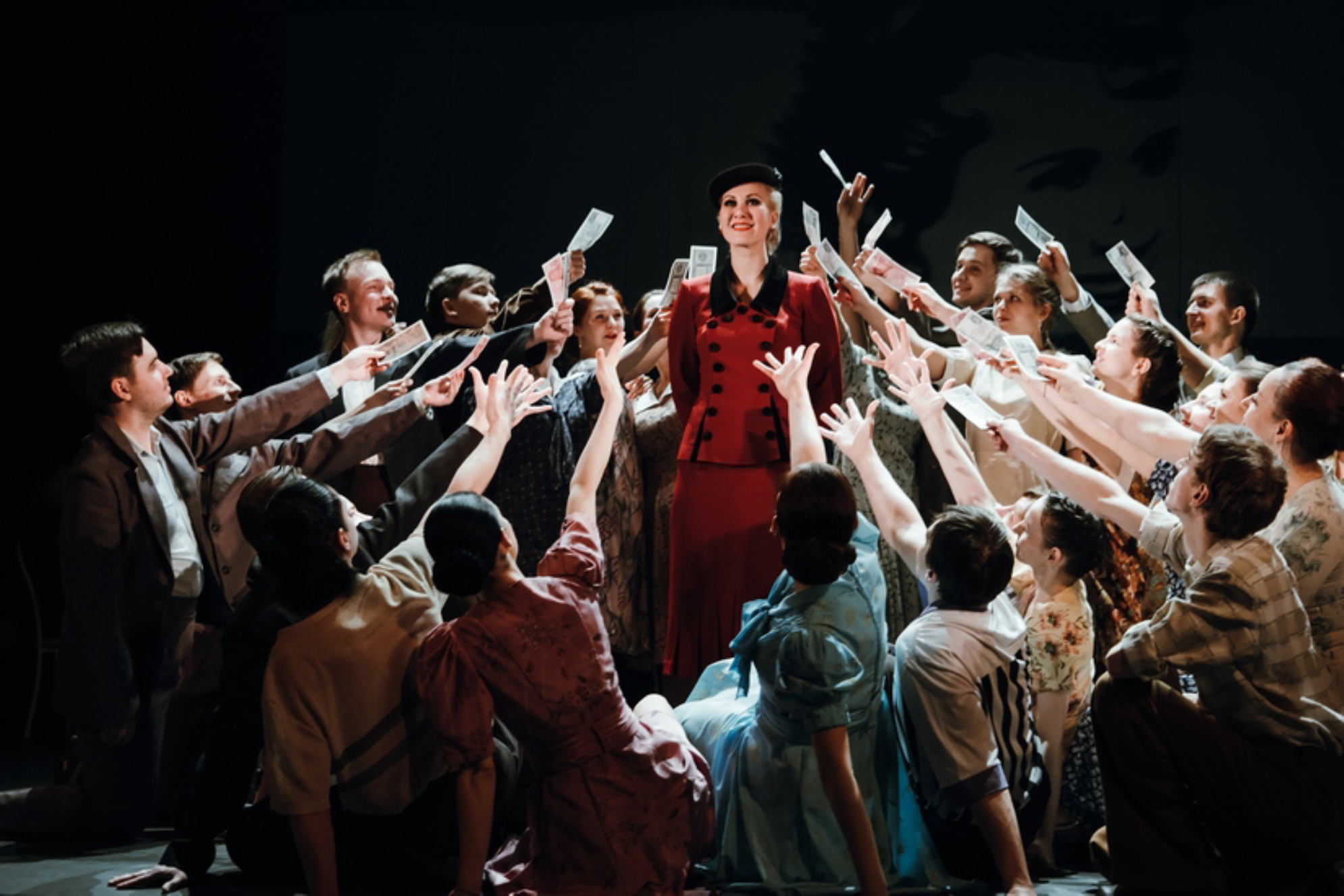 Сцена из мюзикла «Эвита». Автор фото: Любовь Федорова