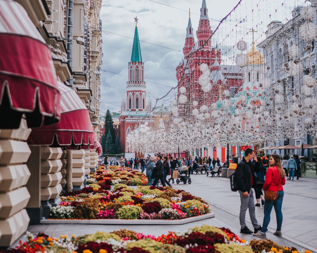 Прогулка по Никольской улице в Москве