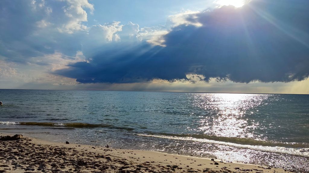 Отдых в Янтарном: лучшие места и маршруты